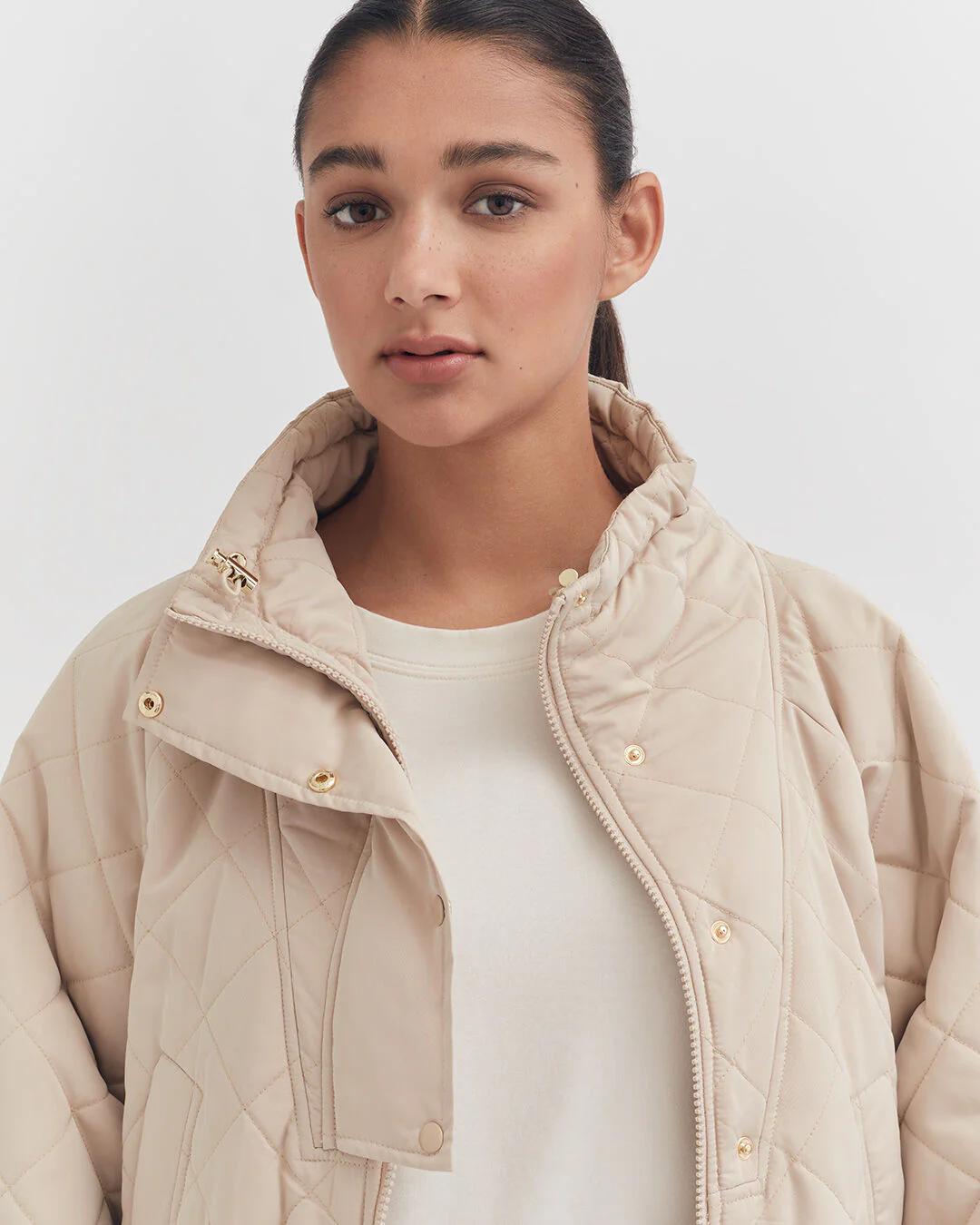 Balloon Sleeve Light Puffer - Image 13