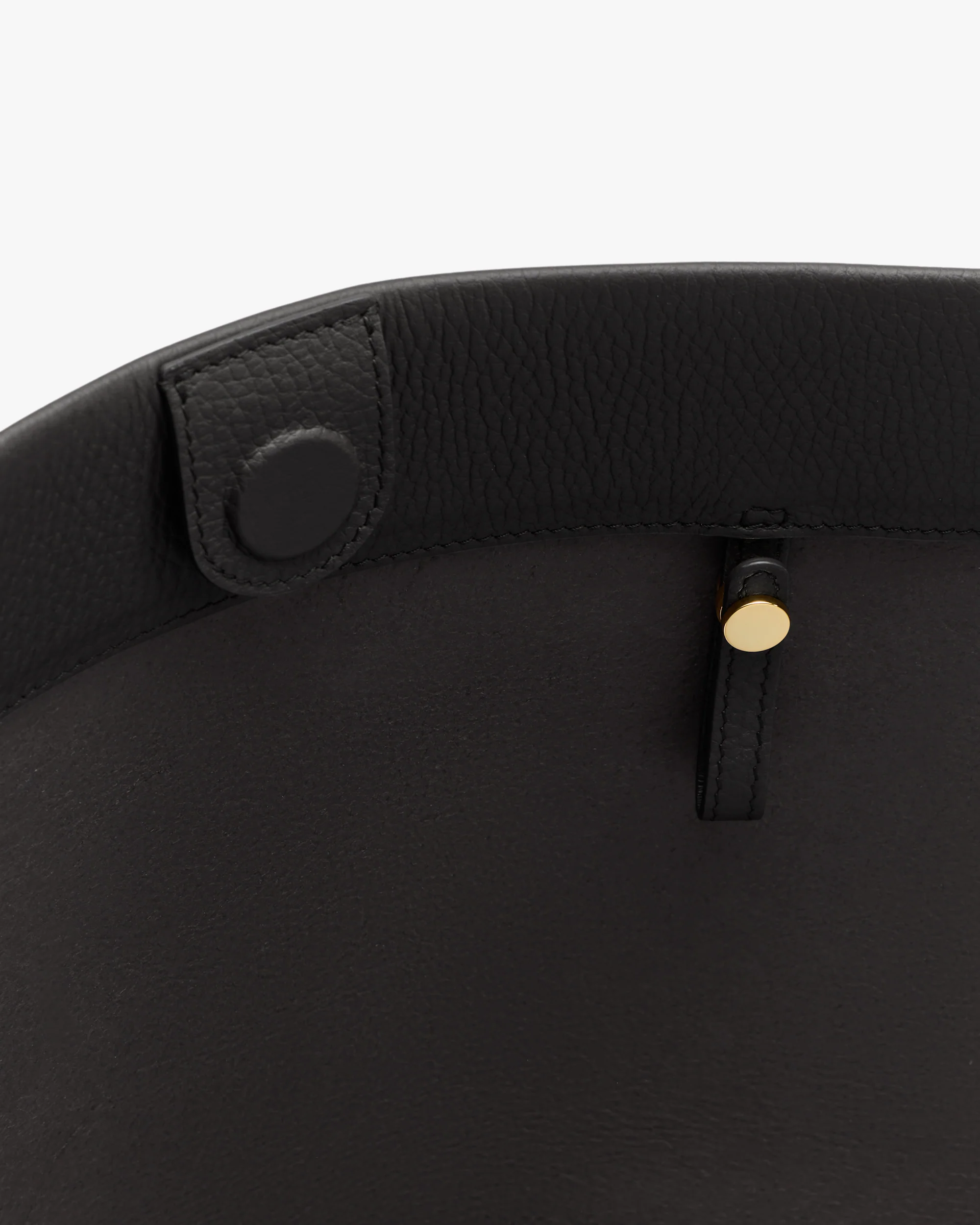 Camina Bucket Bag - Image 16