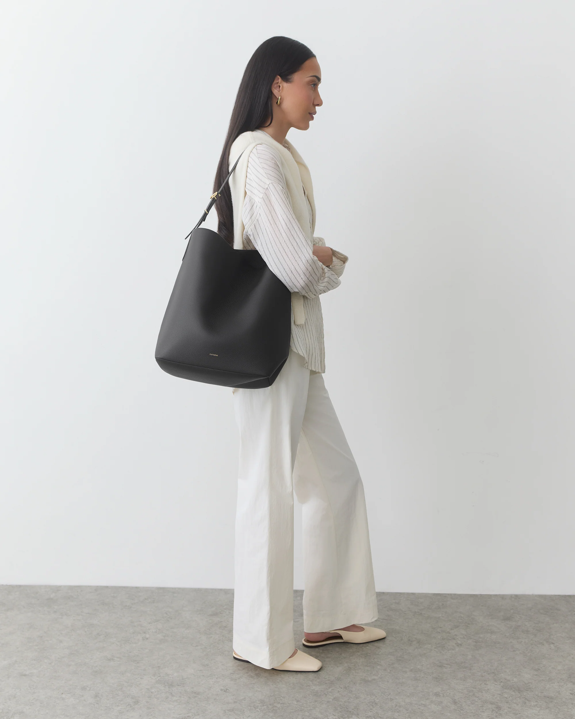 Camina Bucket Bag - Image 47