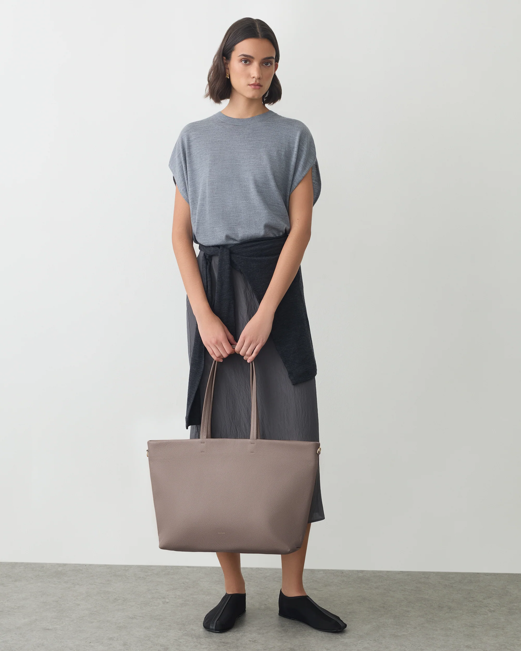 Classic Easy Zipper Tote - Image 178