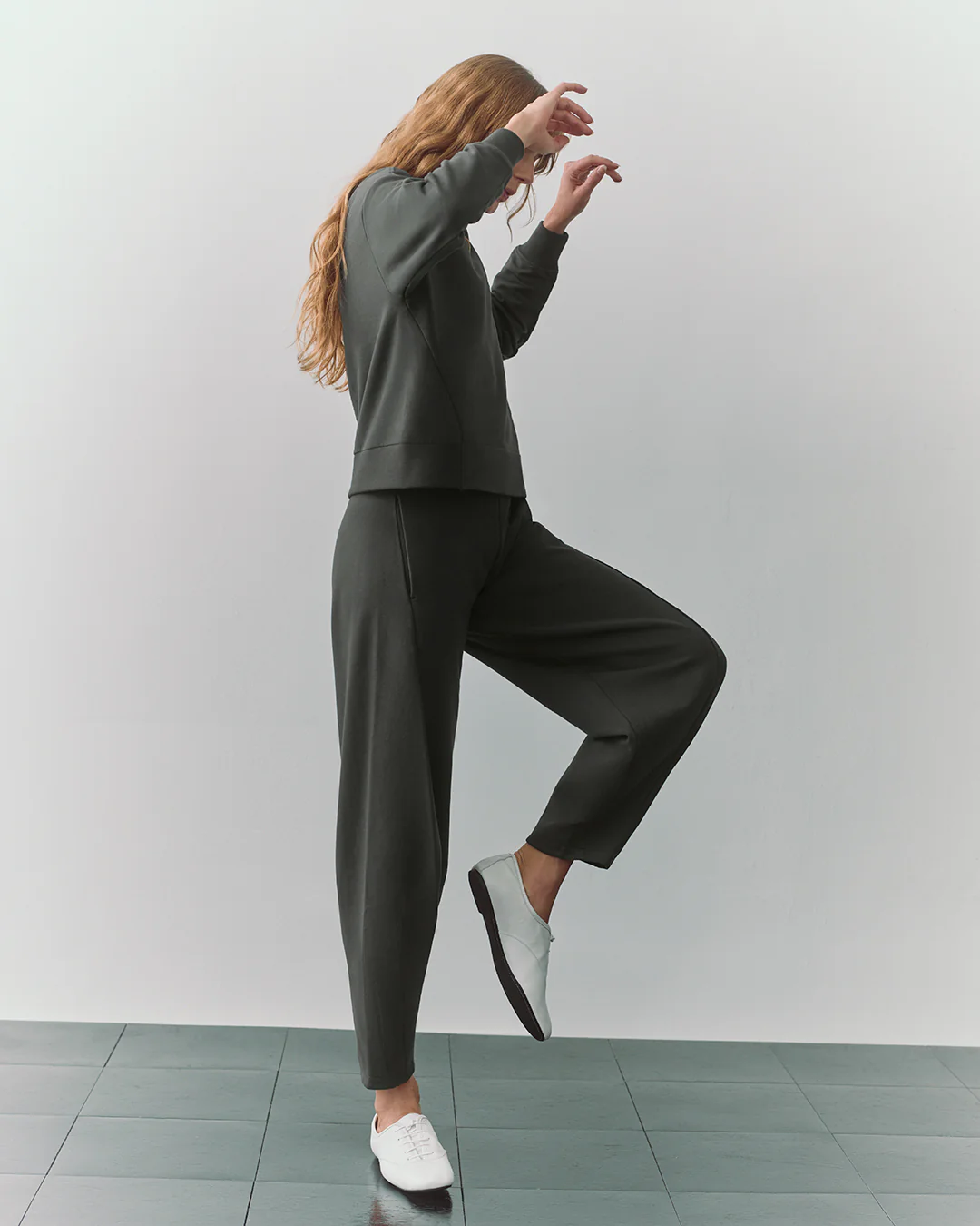 Fleece Cropped Sweatshirt - Image 11