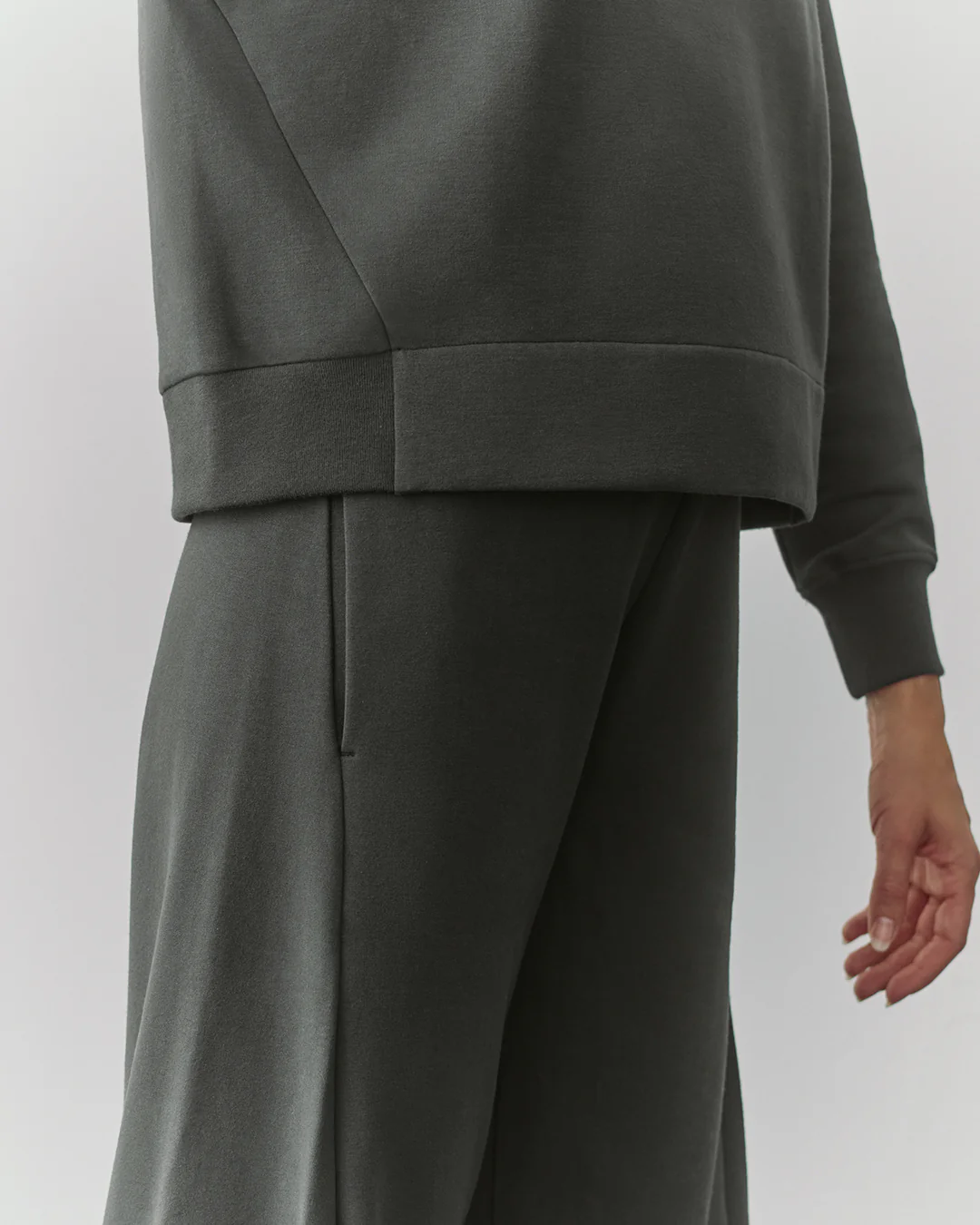 Fleece Cropped Sweatshirt - Image 14