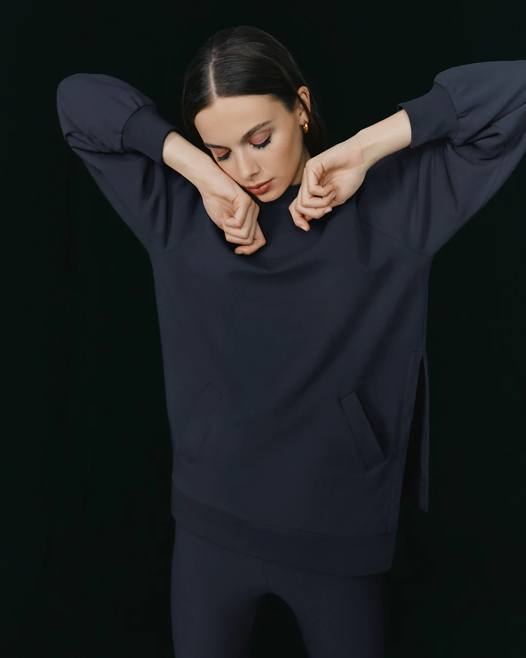 Fleece Long Crewneck Sweatshirt - Image 9