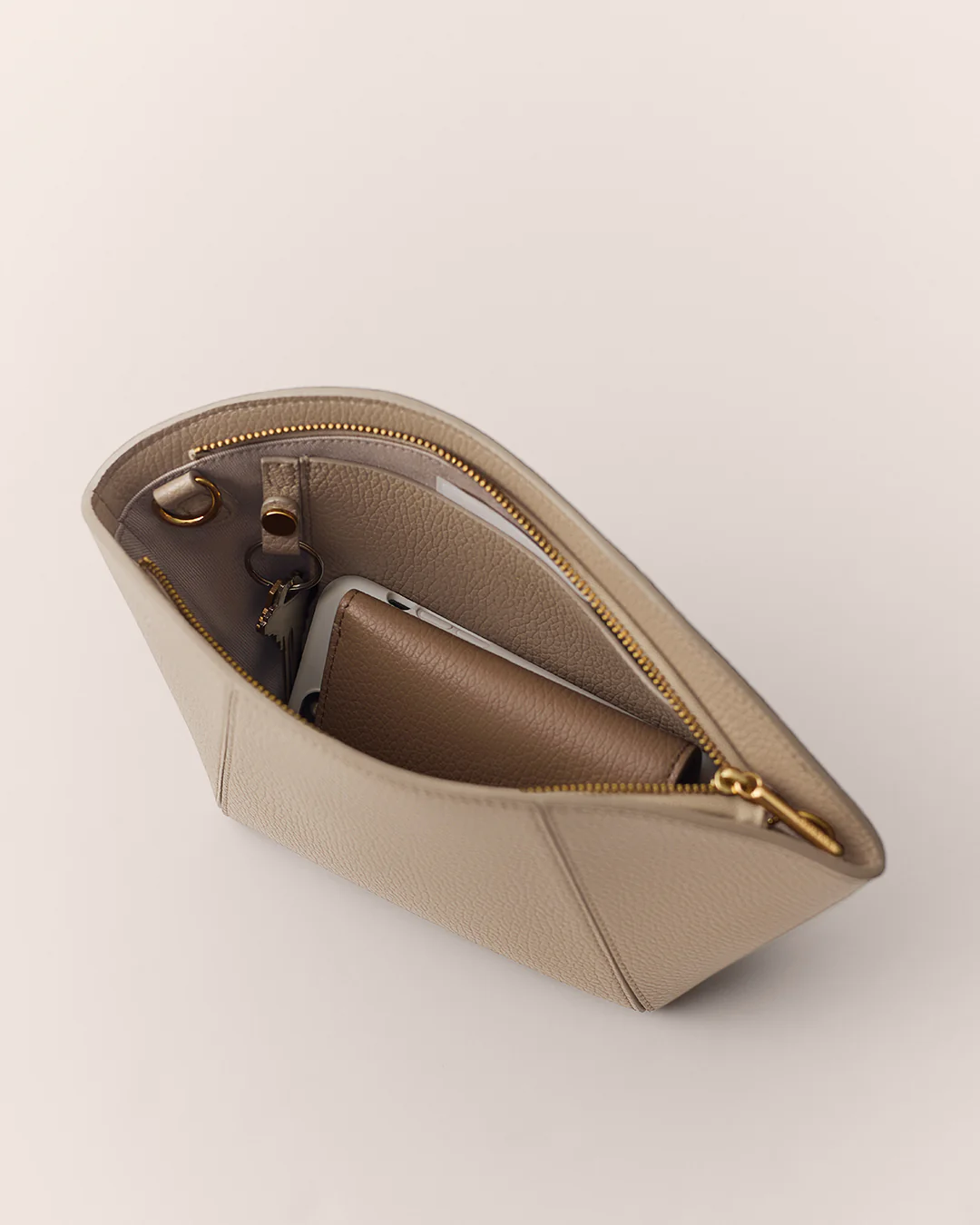 Forma Pouch - Image 24