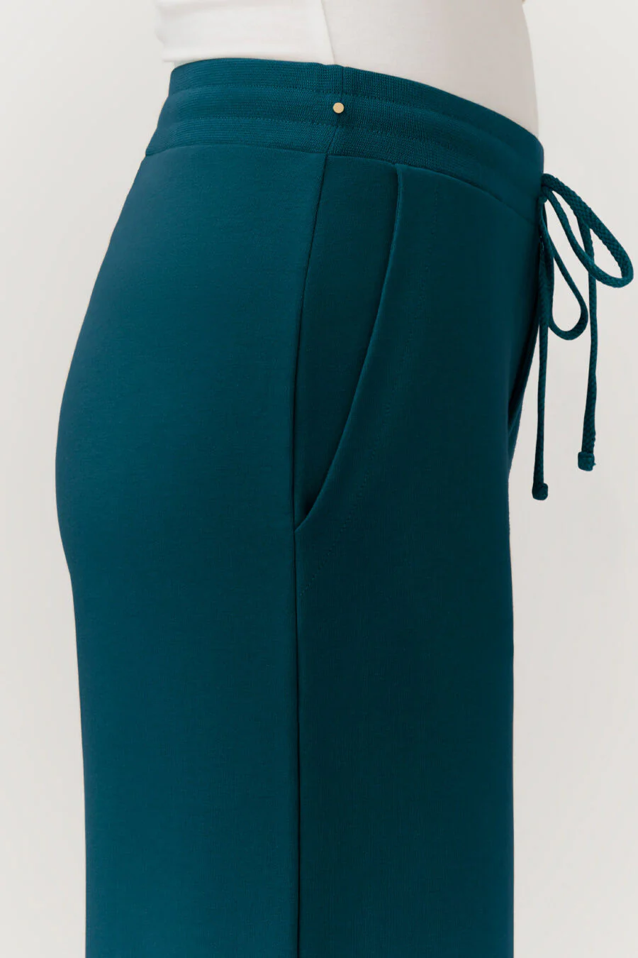 French Terry Wide-Leg Cropped Pant - Image 27