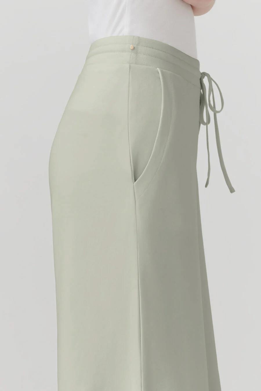 French Terry Wide-Leg Cropped Pant - Image 32