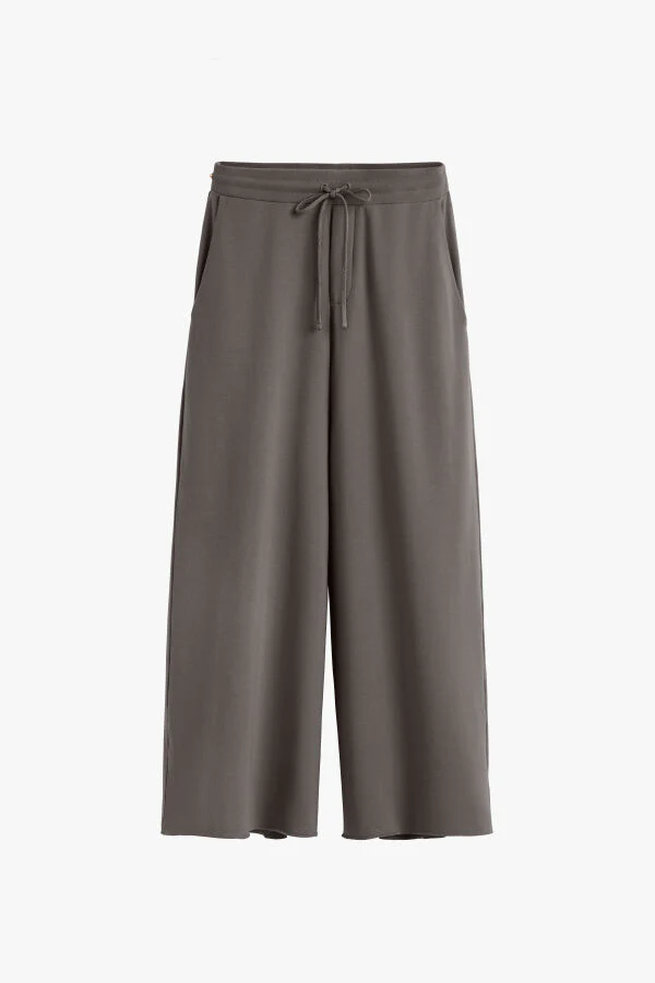 French Terry Wide-Leg Cropped Pant - Image 8