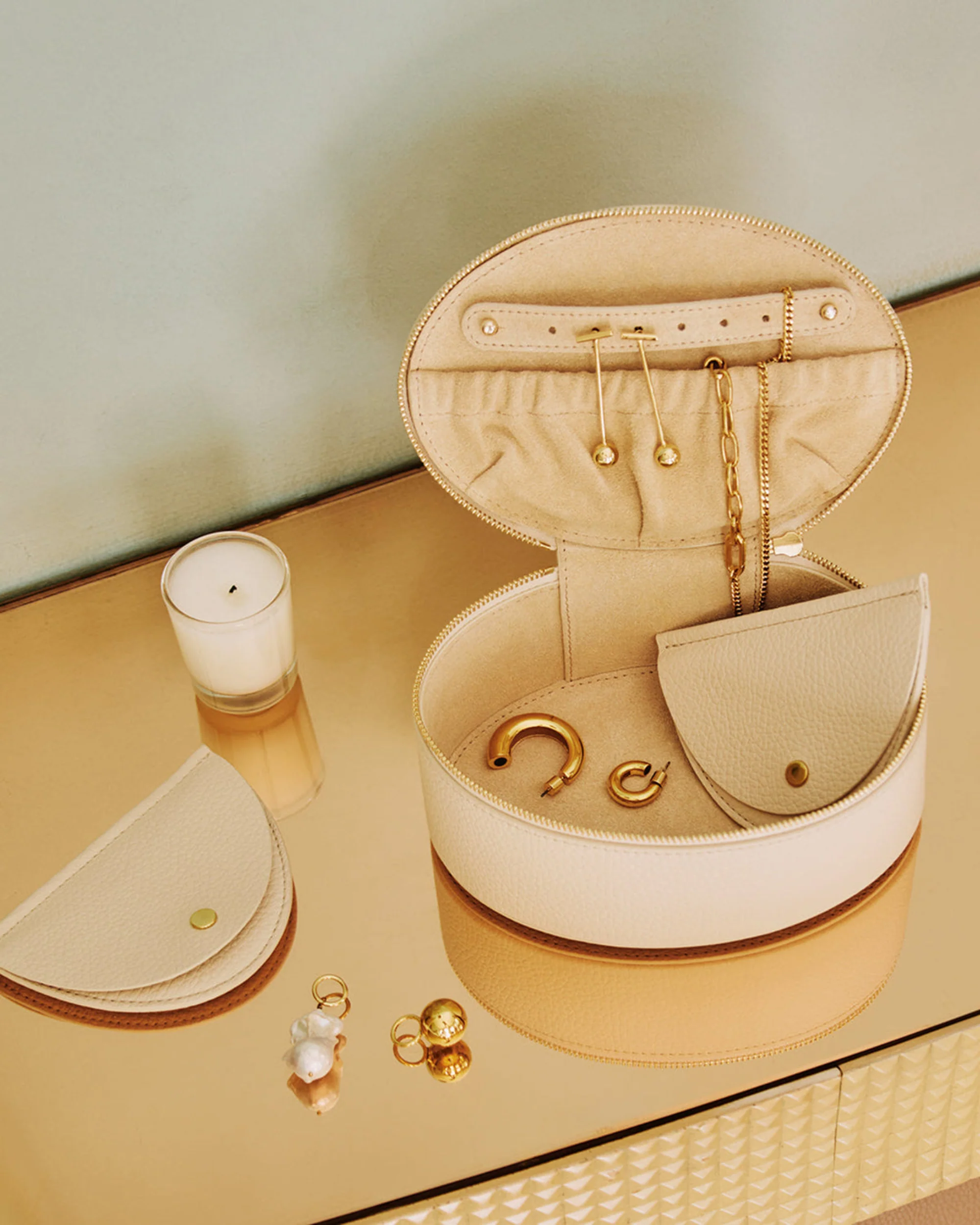 Large Jewelry Case - Image 32