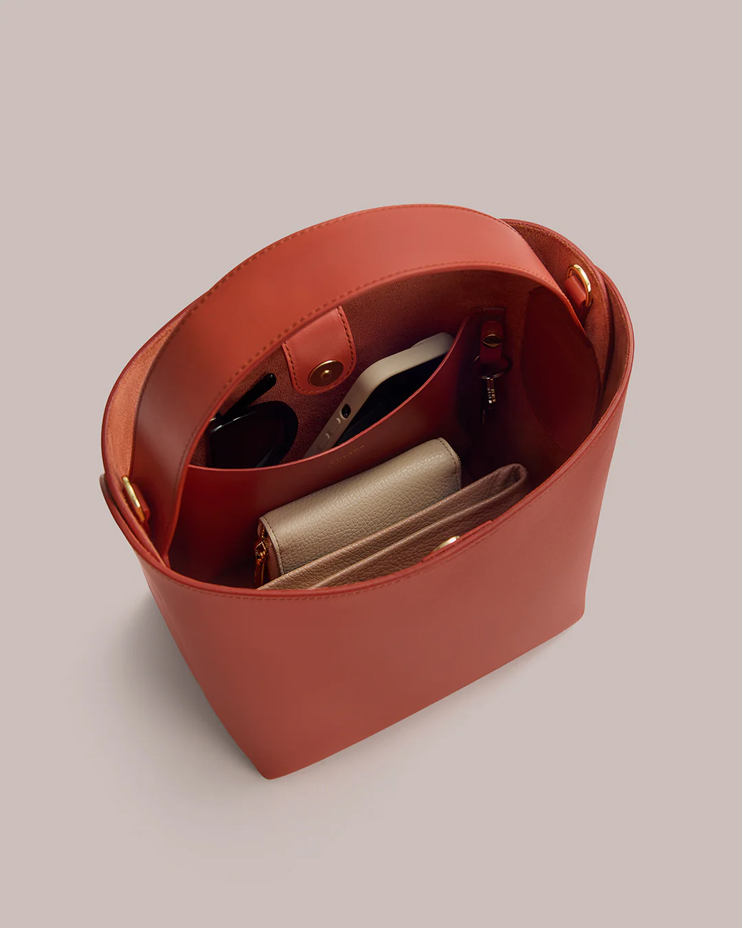 Linea Bucket Bag - Image 12