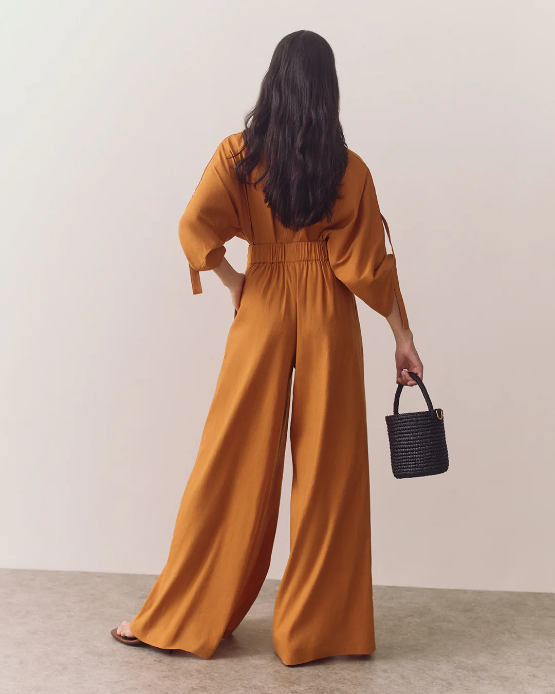 Linen Pleated Pants - Image 11