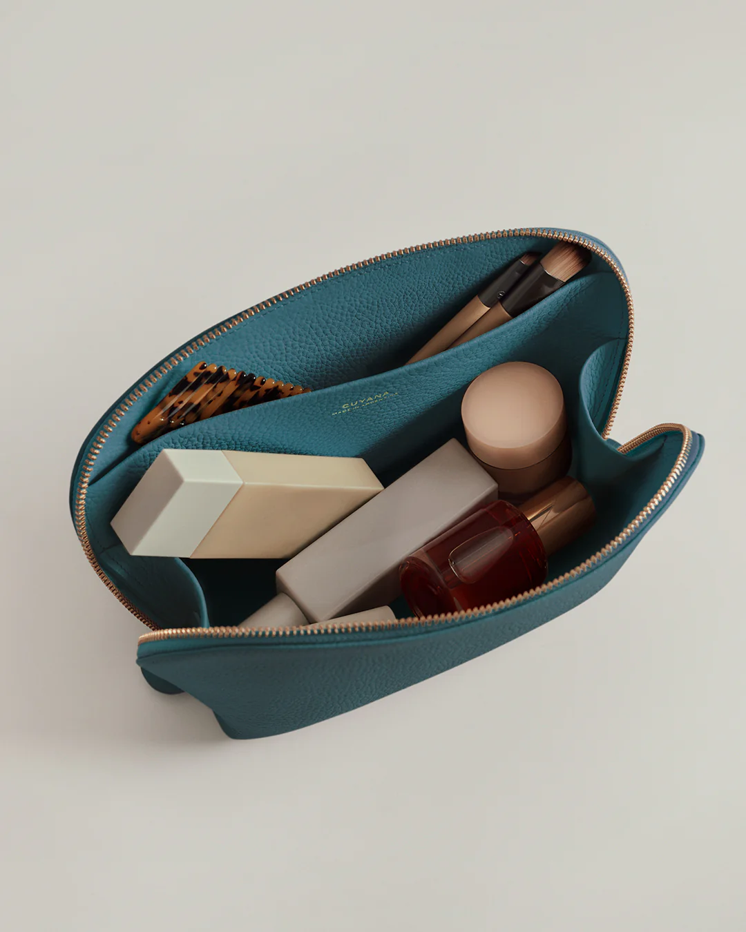 Medium Travel Case - Image 132