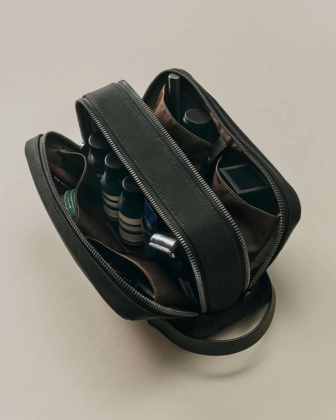 Mens Double Zip Toiletry Case - Image 9