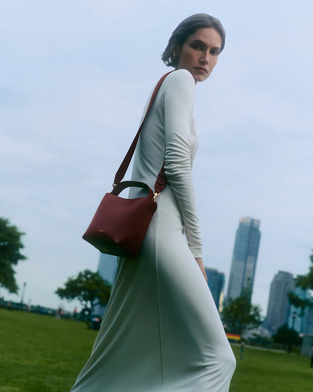 Mini Linea Bucket Bag - Image 3