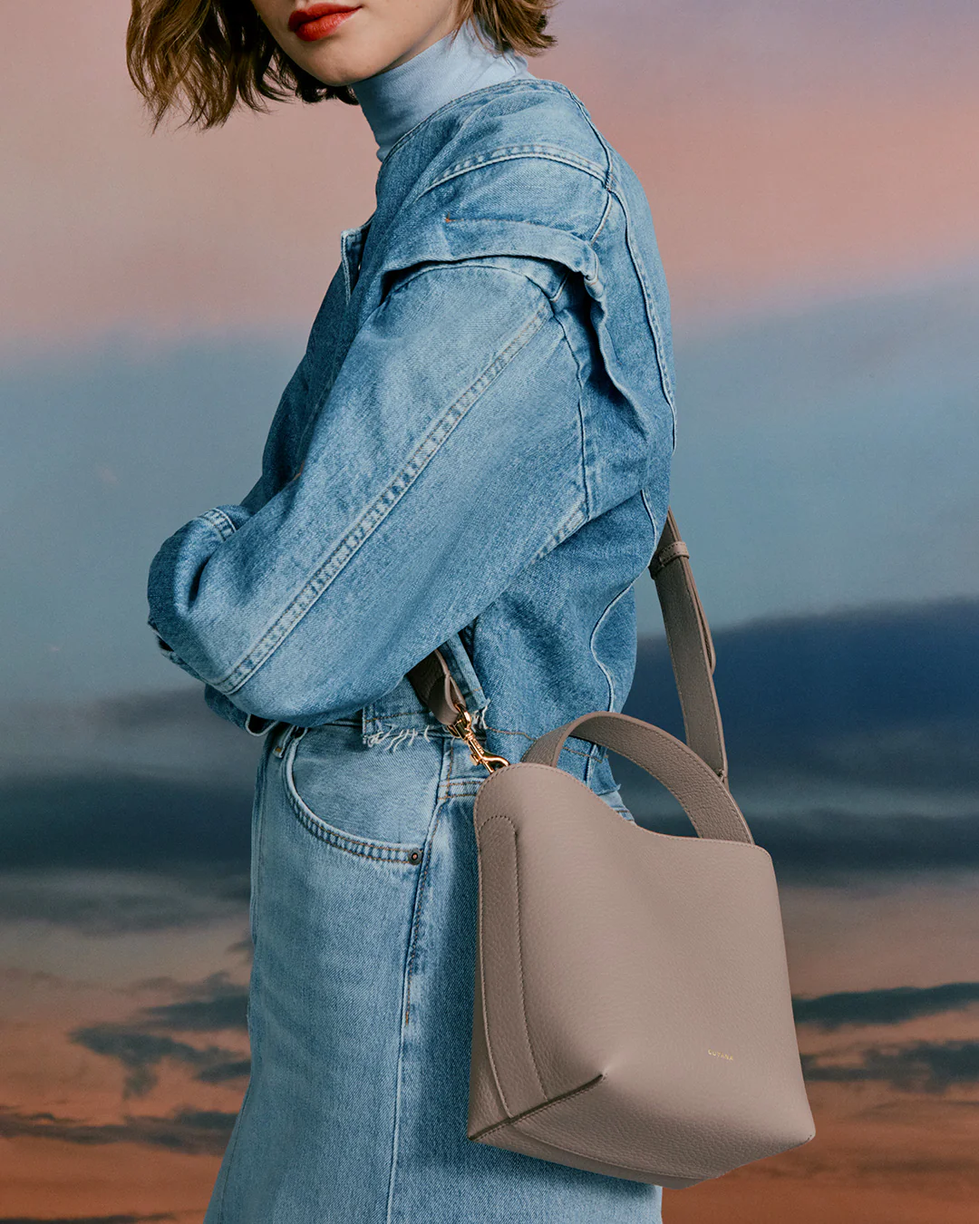 Mini Linea Bucket Bag - Image 47