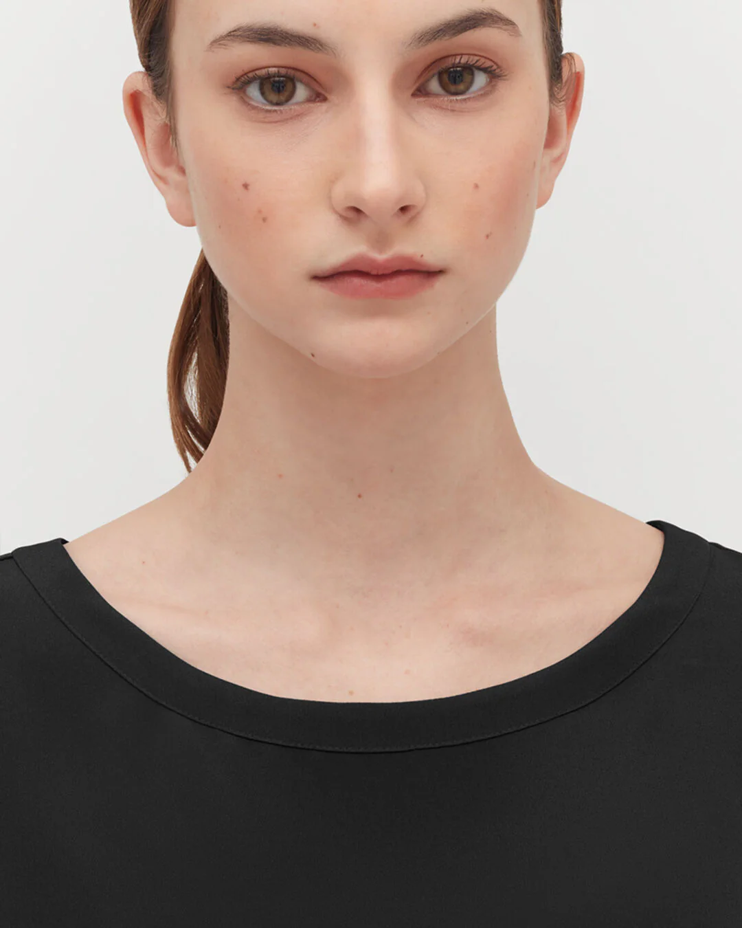 Silk Cropped Crewneck Tee - Image 3