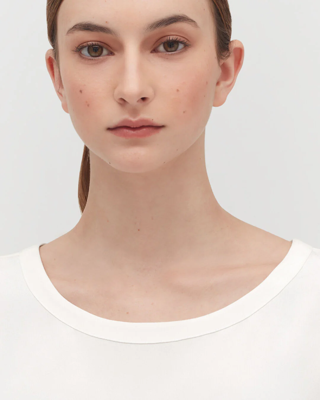 Silk Cropped Crewneck Tee - Image 9