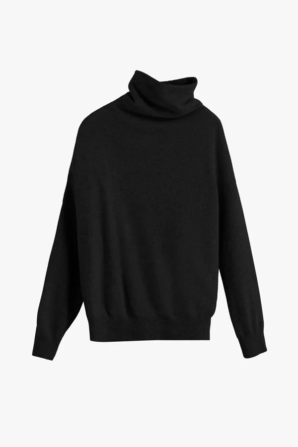 Single-Origin Cashmere Turtleneck Sweater - Image 2