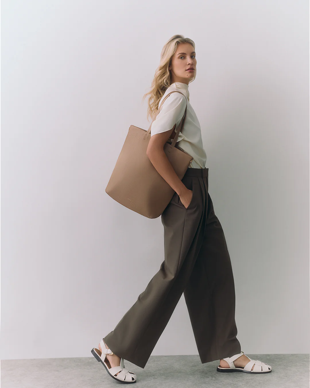 Tall Easy Zipper Tote - Image 132