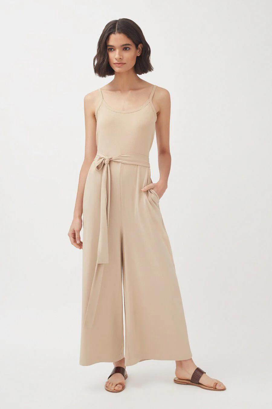 V-Back Jumpsuit - Image 12