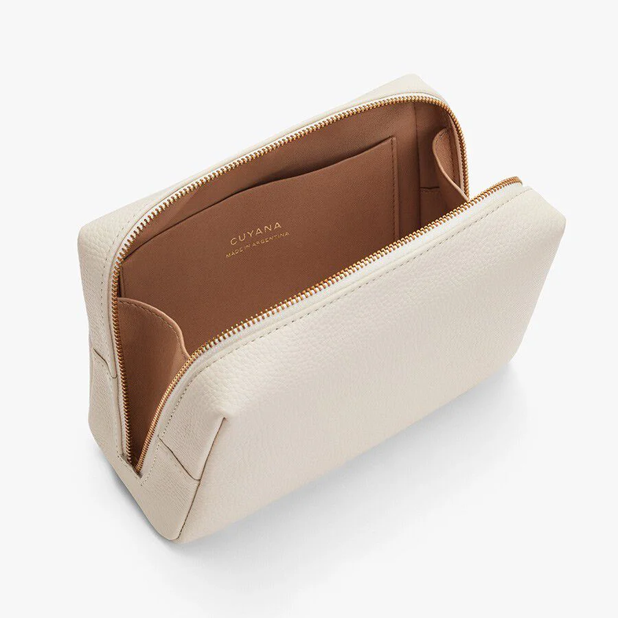 Vanity Case - Image 14