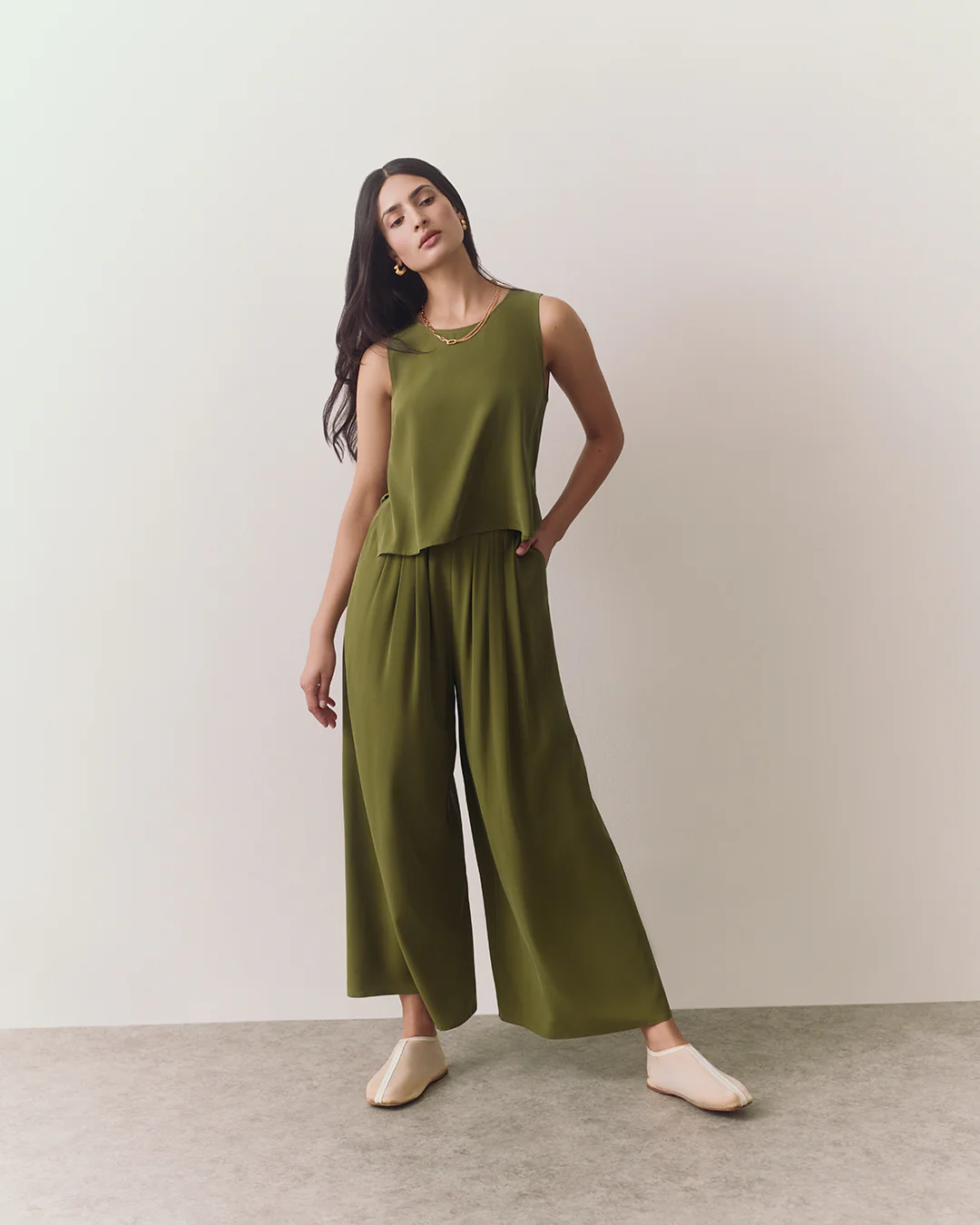 Washable Silk Cropped Overlay Tank - Image 20