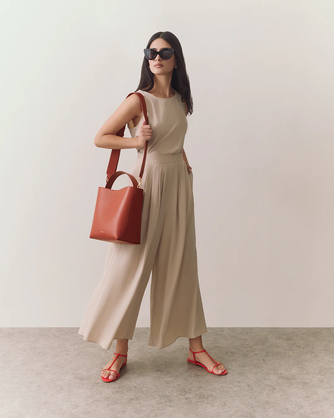 Washable Silk Cropped Pleated Pant - Image 10