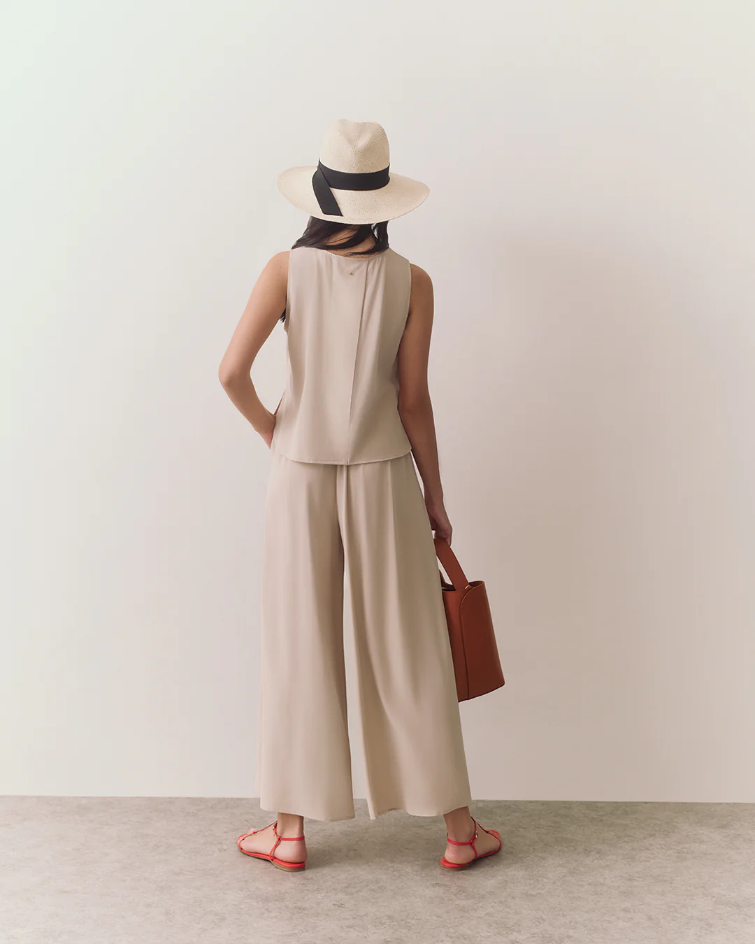 Washable Silk Cropped Pleated Pant - Image 11