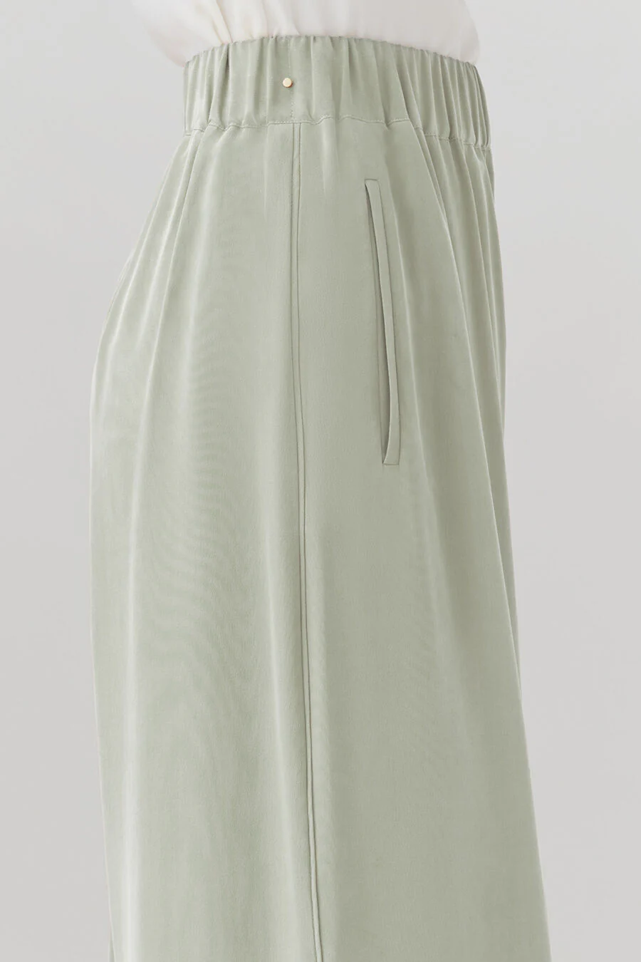 Washable Silk Wide-Leg Cropped Pant - Image 13