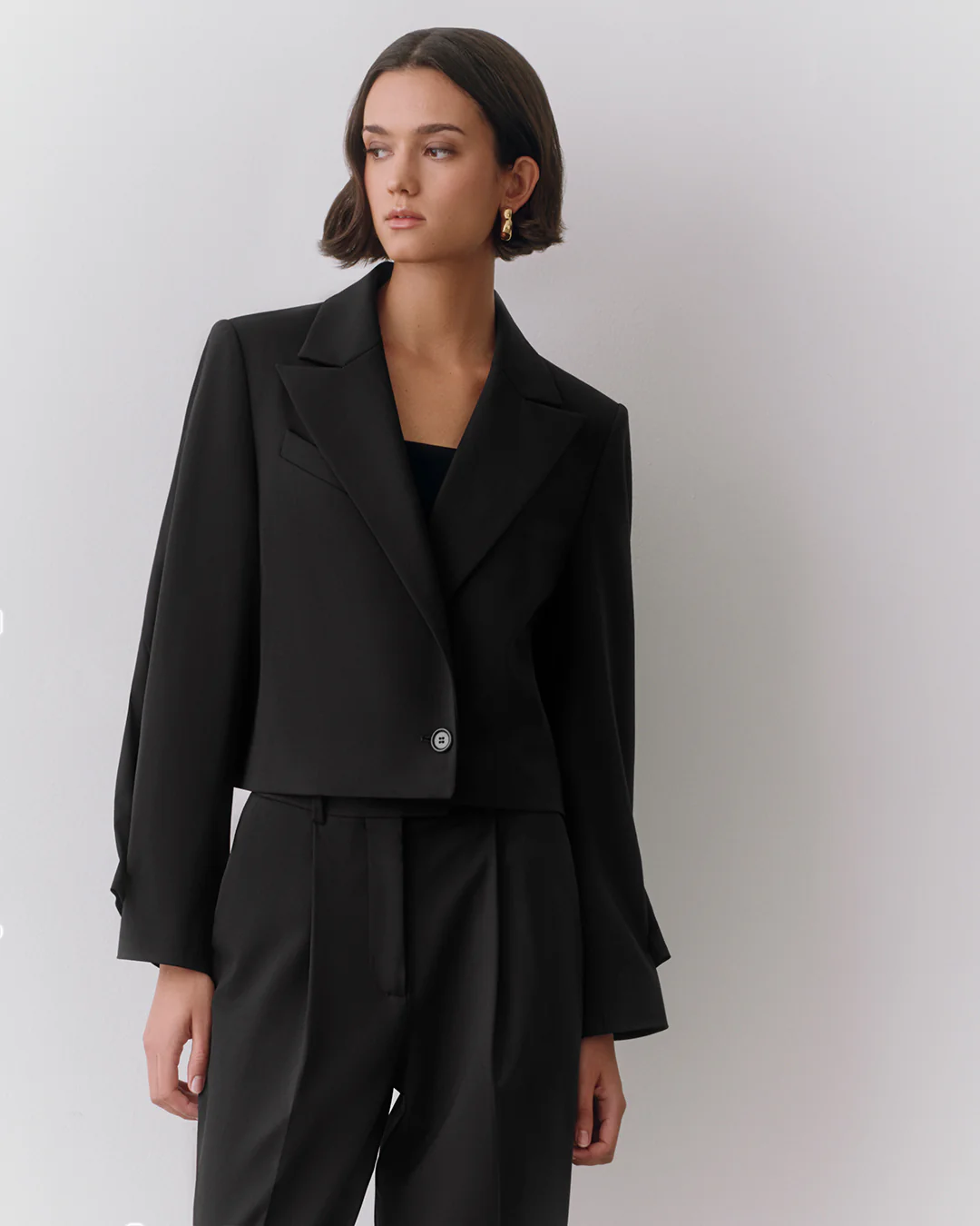 Wool Cropped Blazer - Image 3